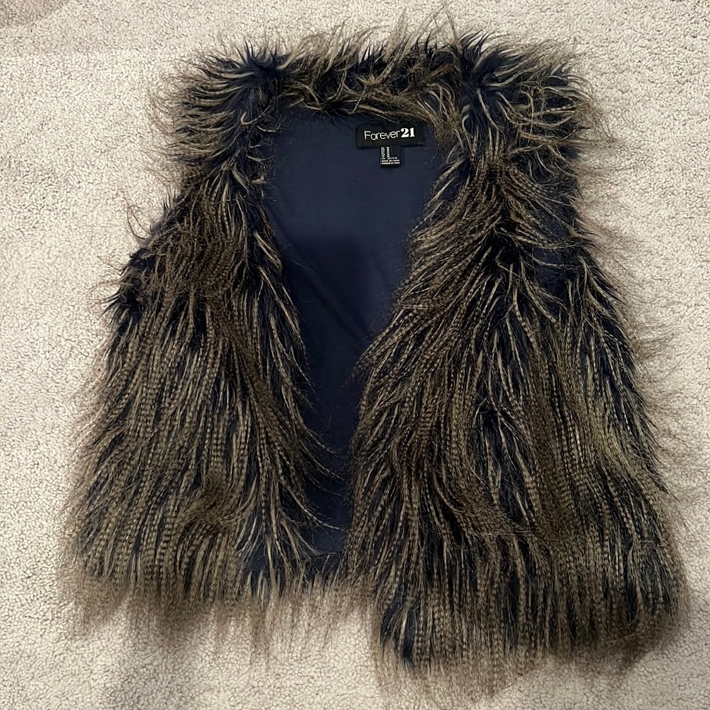 Sleeveless fur vest